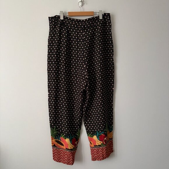 Farm Rio Anthropologie Paperbag Fruit Detail Crop Pants Size XL - Picture 3 of 5